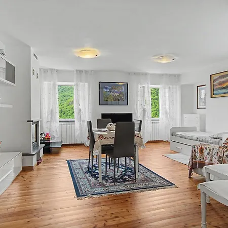 Apartament La Casa Di Larissa San Colombano Certenoli